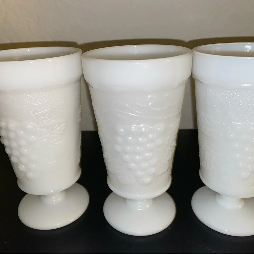Vintage Set of 3 White Milk Glass Embossed Harvest Grape 6” Goblet Glasses